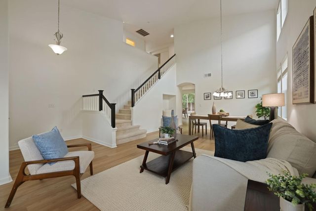 1883 Oswego Ct, Tracy, CA 95304