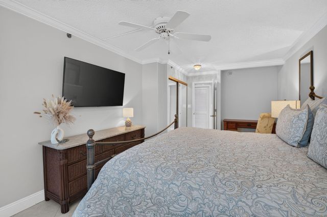 3215 S Ocean Boulevard 501, Highland Beach, FL 33487
