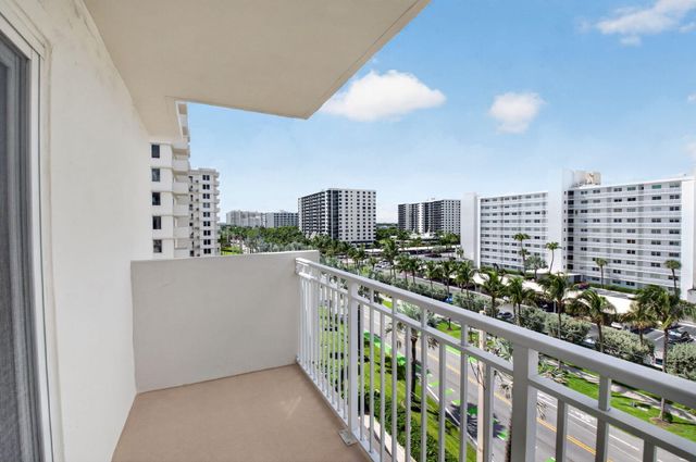 3215 S Ocean Boulevard 501, Highland Beach, FL 33487