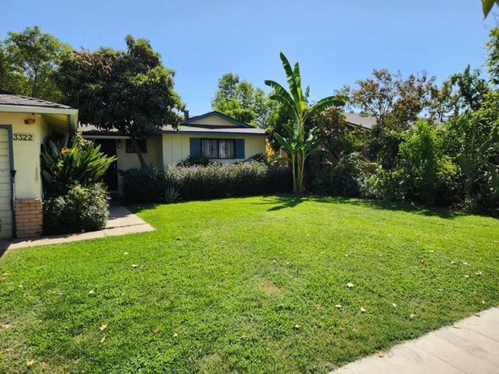 3322 N Ezie, Fresno, CA 93727