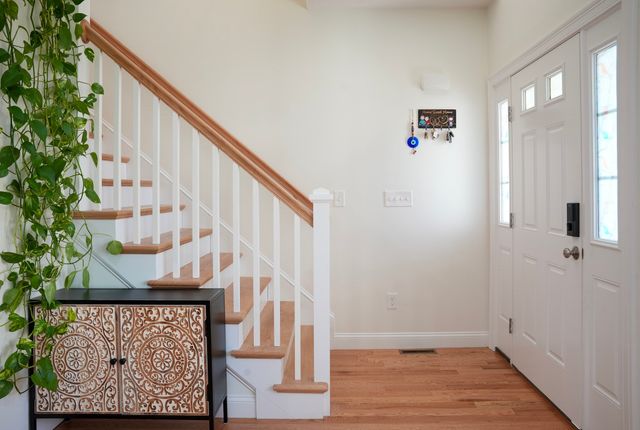 12 Kodiak Ln 12, Milford, MA 01757