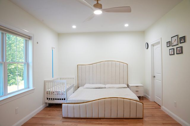 12 Kodiak Ln 12, Milford, MA 01757