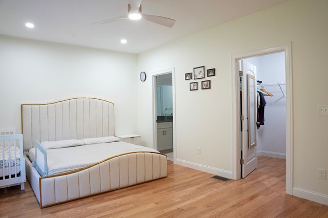 12 Kodiak Ln 12, Milford, MA 01757