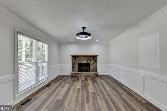 1530 Plunketts Road, Buford, GA 30519
