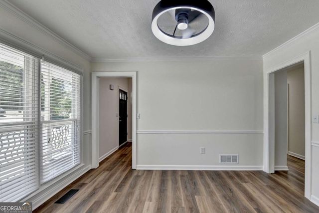 1530 Plunketts Road, Buford, GA 30519