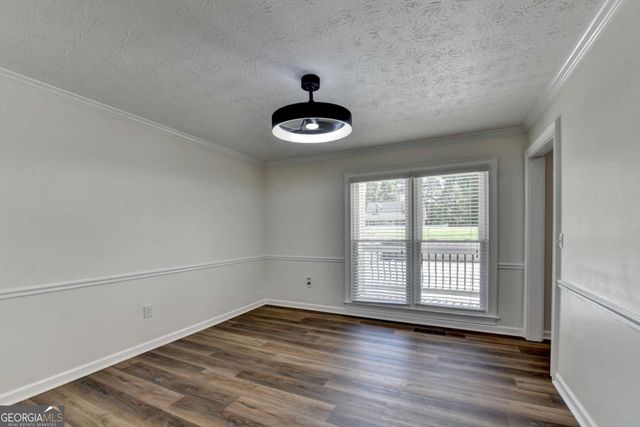1530 Plunketts Road, Buford, GA 30519