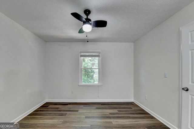 1530 Plunketts Road, Buford, GA 30519