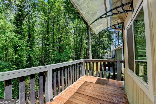 1530 Plunketts Road, Buford, GA 30519