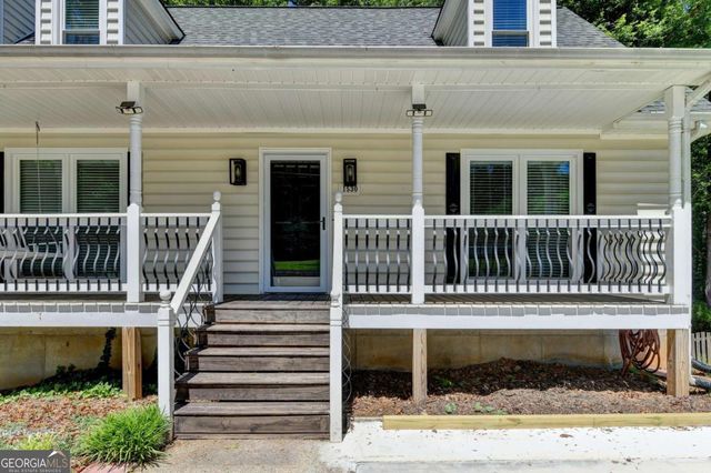 1530 Plunketts Road, Buford, GA 30519