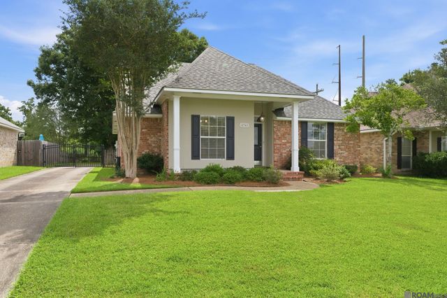 18341 Lake Indigo Dr, Baton Rouge, LA 70817