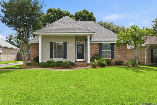 18341 Lake Indigo Dr, Baton Rouge, LA 70817