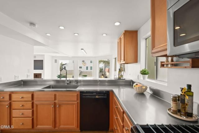 124 San Clemente Avenue, Oxnard, CA 93035