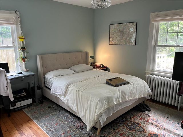 25 Willow Avenue, Huntington, NY 11743