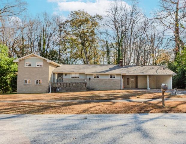 253 3rd Avenue, Winder, GA 30680