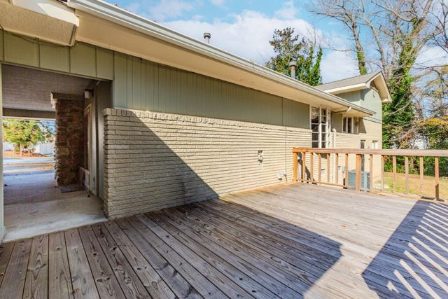 253 3rd Avenue, Winder, GA 30680