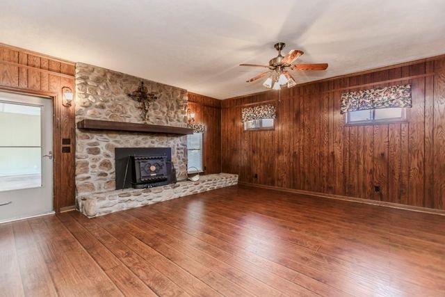 253 3rd Avenue, Winder, GA 30680