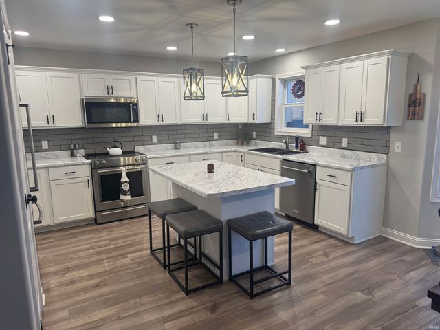 2592 Tigers Trail, Decatur, IN 46733