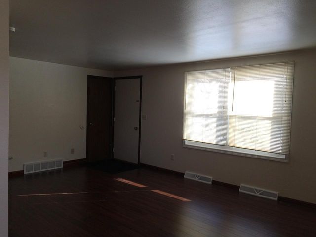 933 SHEA AVENUE, Green Bay, WI 54303