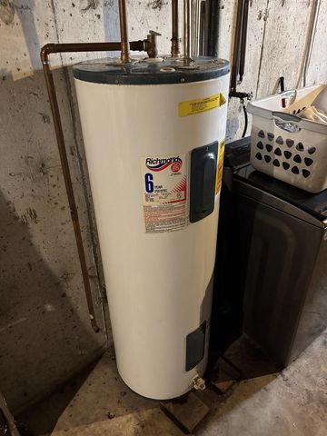 933 SHEA AVENUE, Green Bay, WI 54303