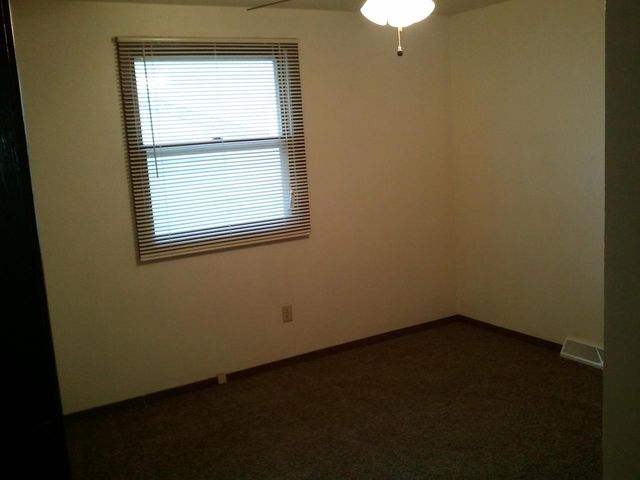 933 SHEA AVENUE, Green Bay, WI 54303