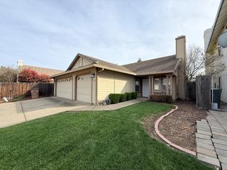 1490 Cobblestone Dr, Lincoln, CA 95648