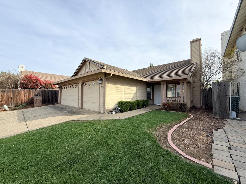 1490 Cobblestone Dr, Lincoln, CA 95648