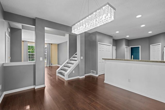 883 Braunworth Court, Chaska, MN 55318