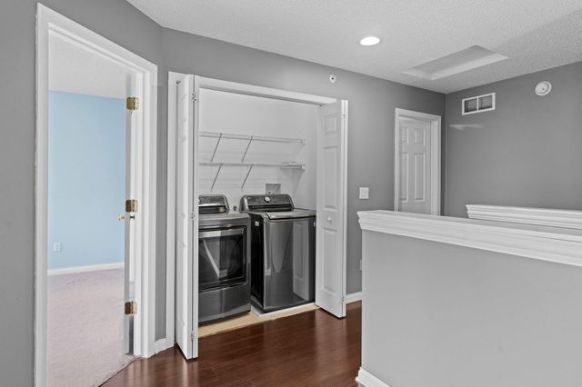 883 Braunworth Court, Chaska, MN 55318
