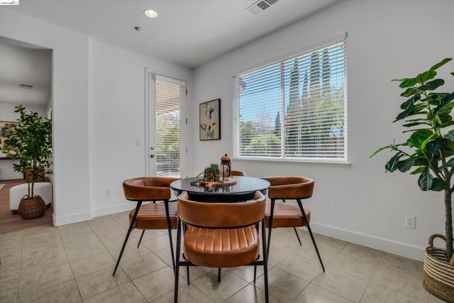 608 Big Basin Dr, Brentwood, CA 94513