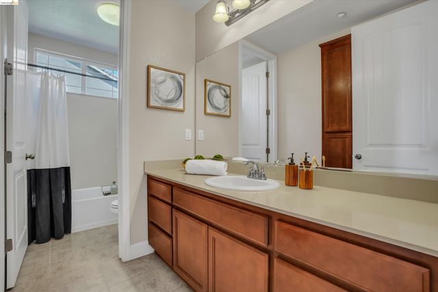 608 Big Basin Dr, Brentwood, CA 94513