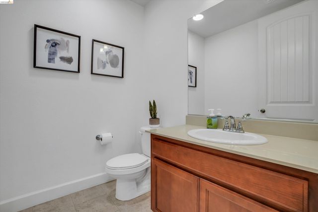 608 Big Basin Dr, Brentwood, CA 94513