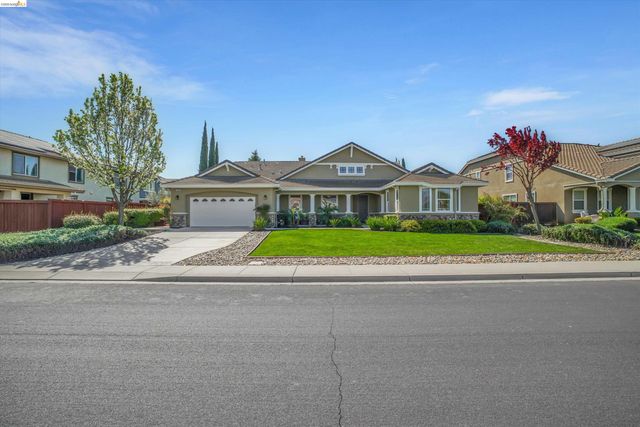 608 Big Basin Dr, Brentwood, CA 94513