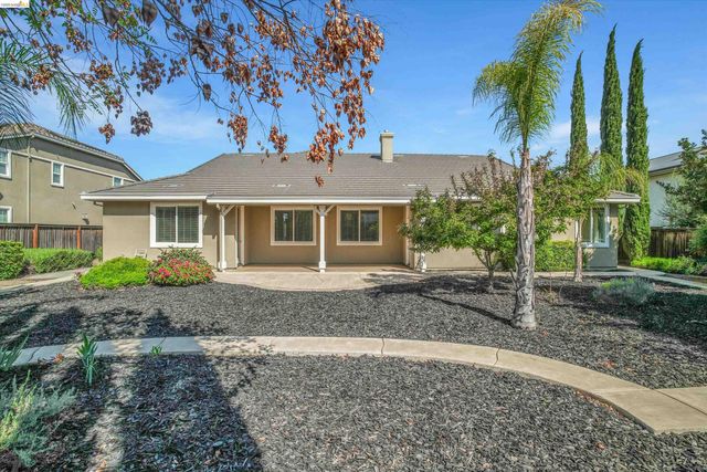 608 Big Basin Dr, Brentwood, CA 94513