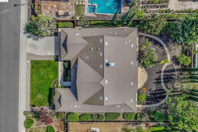 608 Big Basin Dr, Brentwood, CA 94513