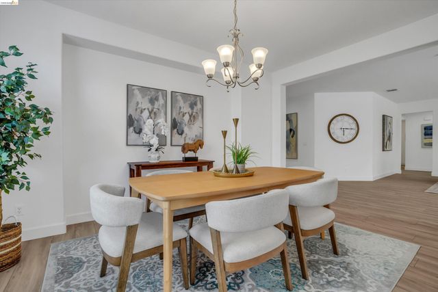 608 Big Basin Dr, Brentwood, CA 94513