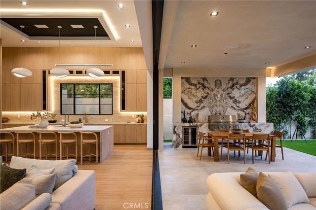 11826 Kling Street, Valley Village, CA 91607