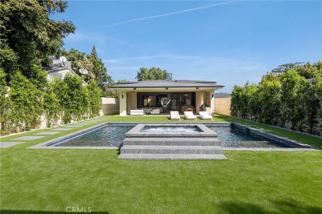 11826 Kling Street, Valley Village, CA 91607