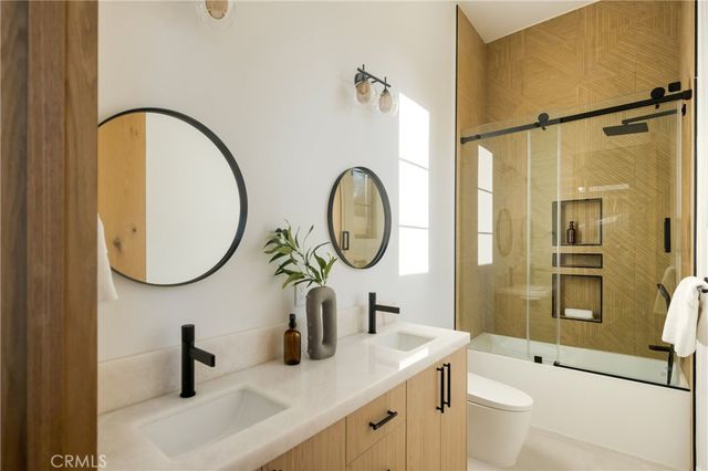 11826 Kling Street, Valley Village, CA 91607