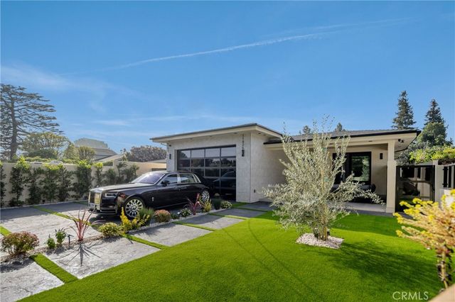11826 Kling Street, Valley Village, CA 91607
