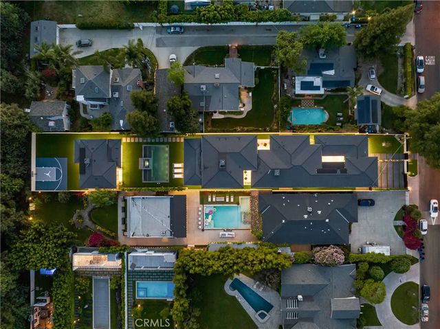 11826 Kling Street, Valley Village, CA 91607