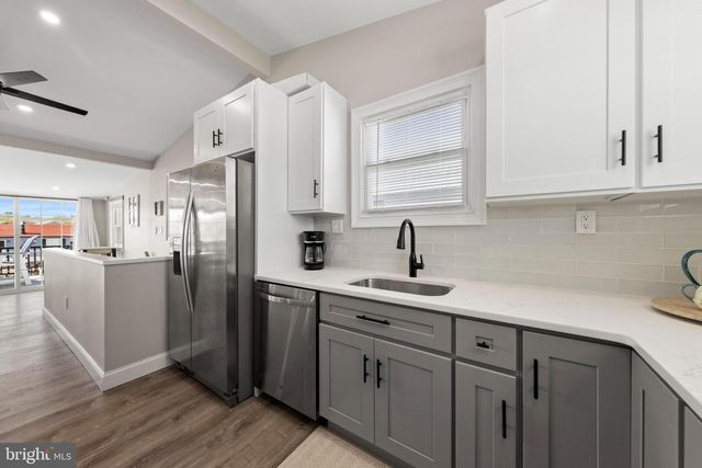 88 DAVID DR, Manahawkin, NJ 08050