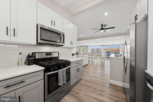 88 DAVID DR, Manahawkin, NJ 08050