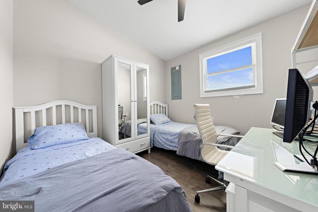 88 DAVID DR, Manahawkin, NJ 08050