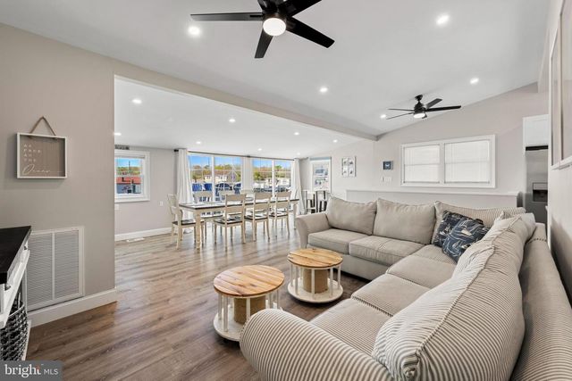 88 DAVID DR, Manahawkin, NJ 08050