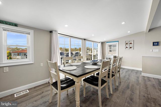 88 DAVID DR, Manahawkin, NJ 08050