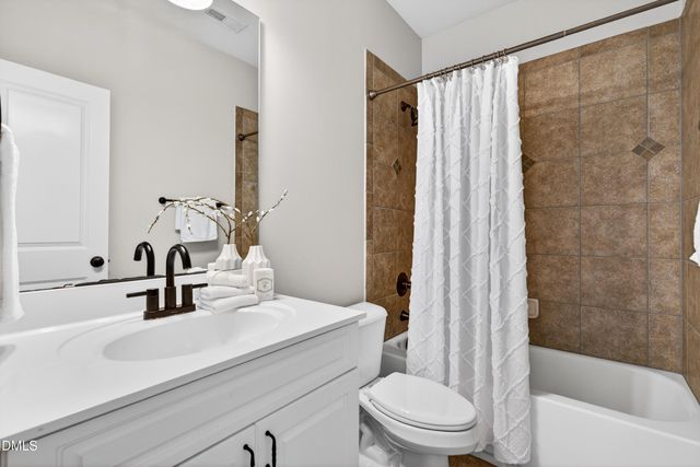 141 Eden Glen Drive, Holly Springs, NC 27540