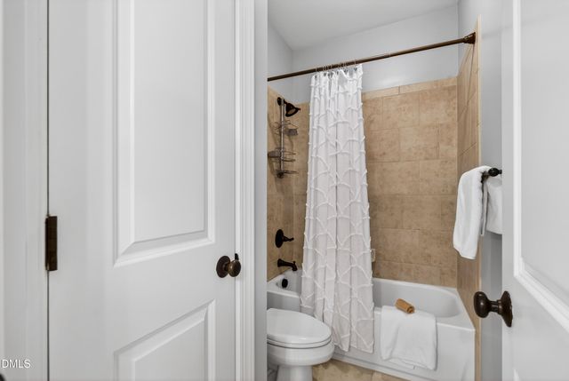 141 Eden Glen Drive, Holly Springs, NC 27540