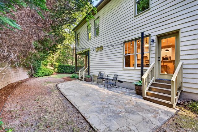 141 Eden Glen Drive, Holly Springs, NC 27540