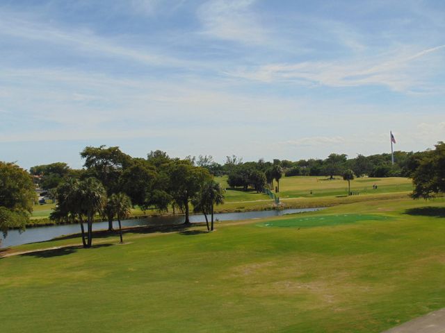 7640 NW 18th Street 401, Margate, FL 33063