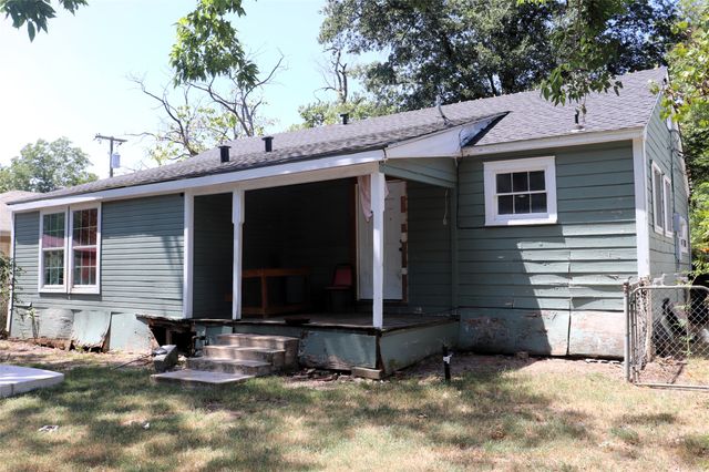 4215 Gee Street, Greenville, TX 75401